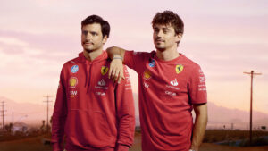 PUMA x Scuderia Ferarri HP, Dessert Sun Collection med Carlos Sainz och Charles LeClerc.